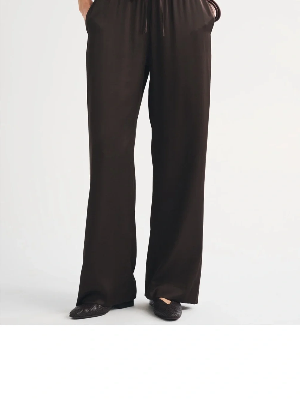 Abercrombie & Fitch Dark Brown Wide-Leg Drawstring Pants - Picture 2 of 4